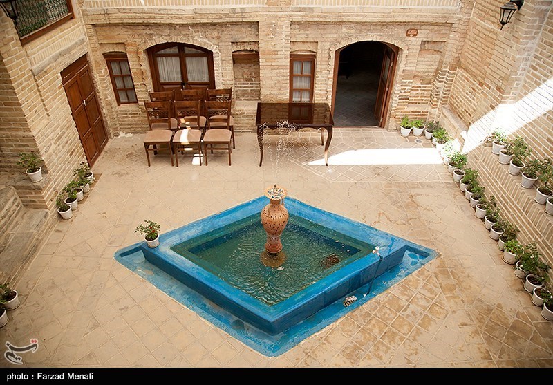 اسکان 23هزار گردشگر در اماکن اقامتی کاشان/باغ فین در صدر اماکن مورد بازدید استان اصفهان قرار گرفت