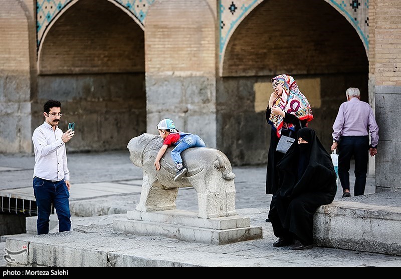 کرونا همچنان در اصفهان قربانی می‌گیرد / اعمال محدودیت‌های یک هفته‌ای ‌