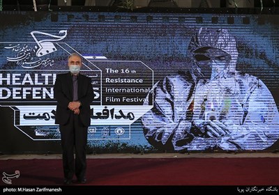 دکتر سعید نمکی وزیر بهداشت و درمان در اختتامیه جشنواره فیلم مقاومت