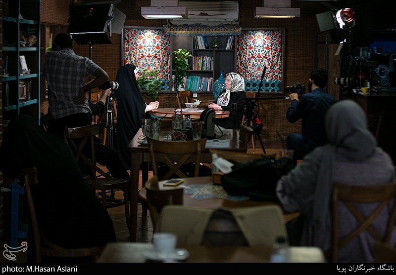 هویت واقعی زنان ایرانی در &quot;ایران‌بانو&quot; تلویزیون/ اینجا نه خبری از سلبریتی است و نه دکورِ آنچنانی!