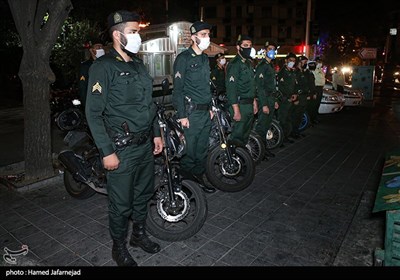 ماموران نیروی انتظامی تهران بزرگ در اجرای طرح پاکسازی پارک ها و بوستان ها از اراذل و اوباش