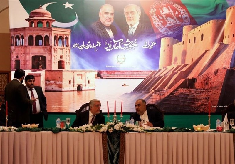 عبدالله: تامین صلح در افغانستان به سود پاکستان است