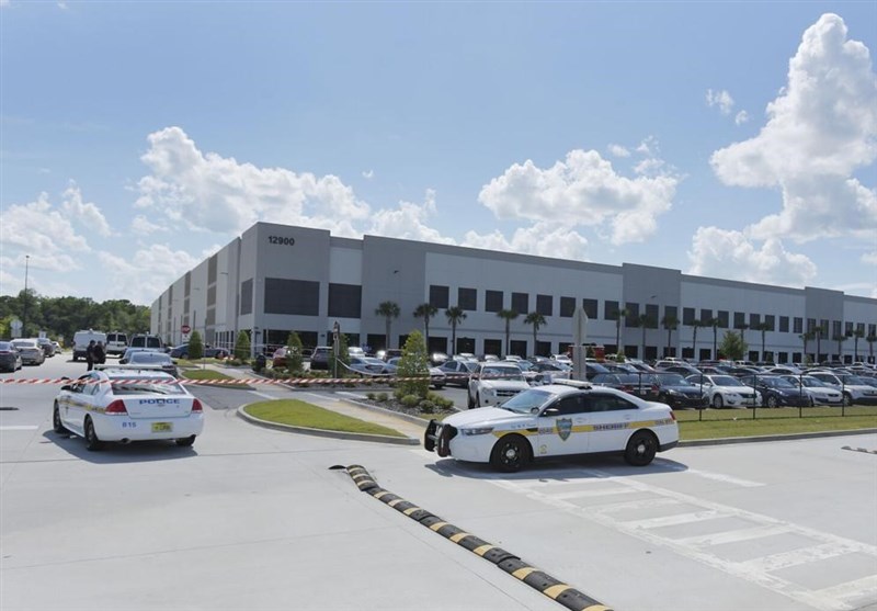 1 Killed, 1 Injured in Shooting at Florida Amazon Facility