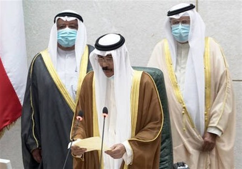 درخواست امیر کویت از دولت این کشور برای ادامه فعالیت