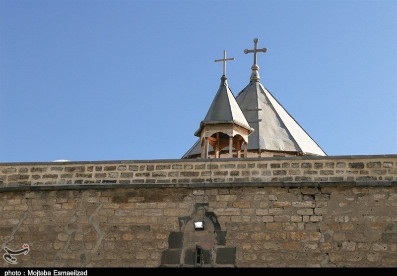 کلیسای سورپ گئورک معروف به کلیسای هفتوان سلماس به روایت تصویر