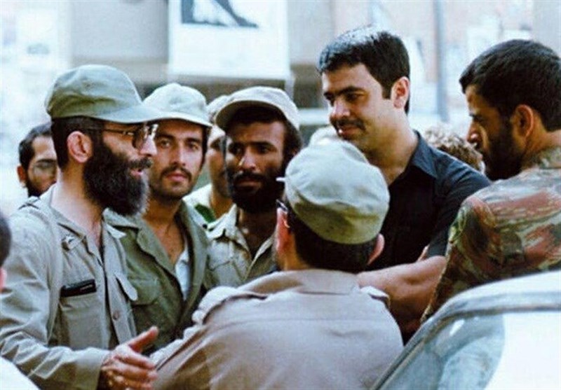 خاطرات محافظان آیت‌الله خامنه‌ای| از حضور هفتگی در جبهه‌های جنگ تا شکار تانک‌ها همراه با چمران