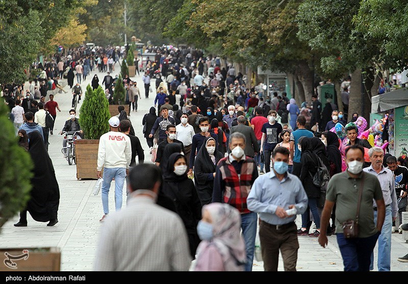 تذکر شفاهی پلیس به افراد فاقد ماسک در تهران/ اعمال برخورد سلبی پس از تذکرات شفاهی
