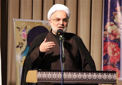نماینده ولیفقیه در استان کردستان: جهل و نادانی باعث تفرقه میشود