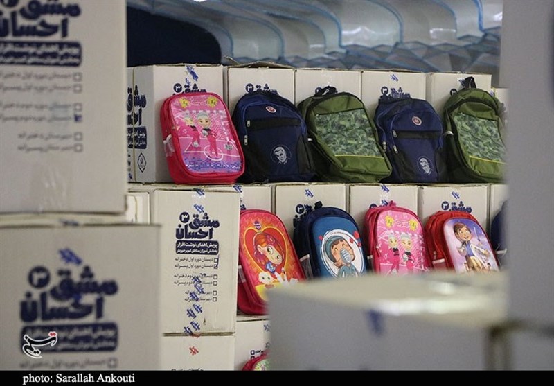 3535 بسته لوازم‌التحریر بین دانش‌آموزان نیازمند استان زنجان توزیع می‌شود