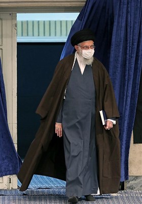 مراسم قرائت زیارت اربعین با حضور رهبر انقلاب در حسینیه امام خمینی (ره)