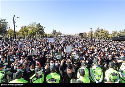 مراسم خاکسپاری مرحوم استاد شجریان در طوس