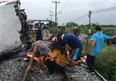 17 Dead in Thailand Bus-Train Collision