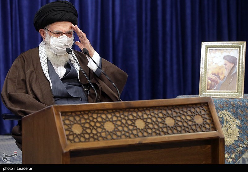 ارتباط تصویری امام خامنه‌‌‌ای با مراسم مشترک دانش‌آموختگی دانشگاه‌های افسری
