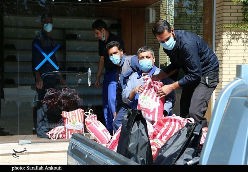 موج همدلی در شیفت ایثار/ کارگران استان کرمان حقوق خود را برای کمک به نیازمندان اختصاص دادند + تصاویر