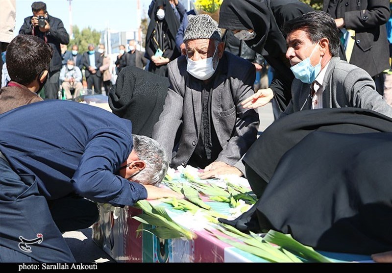 کرمان| شهید &quot;رسولی‌فریدون&quot; در زادگاهش سیرجان به خاک سپرده شد