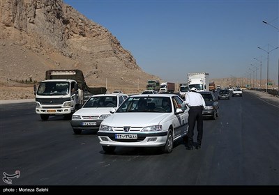 اجرای طرح منع عبور ومرور در پلیس راه اصفهان -شیراز