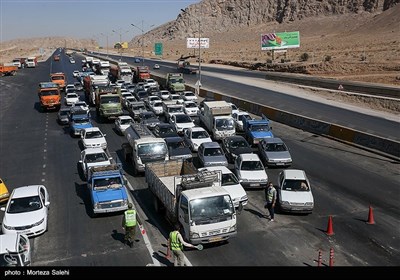 اجرای طرح منع عبور ومرور در پلیس راه اصفهان -شیراز