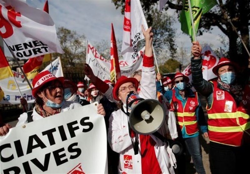 Healthcare Workers Protest in Paris for Better Working Conditions (+Video)