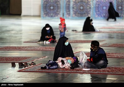 Imam Reza Holy Shrine Hosts Mourning Pilgrims