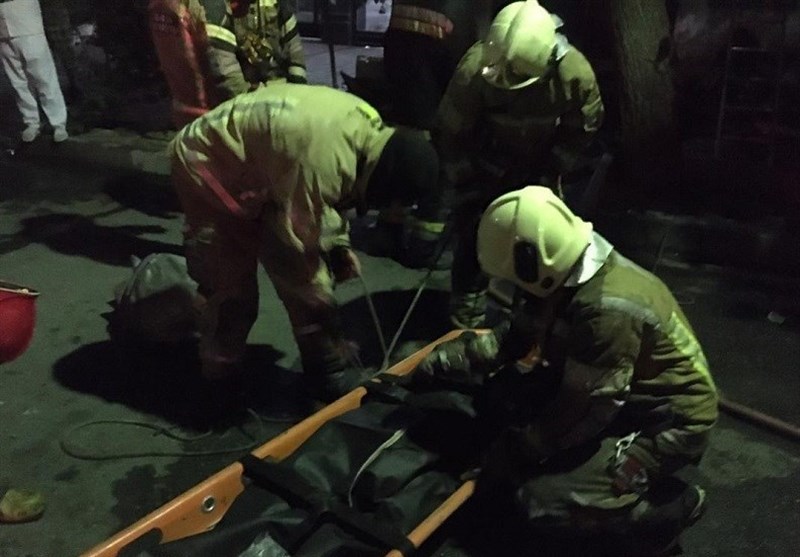 کشف جسد زن مسن از داخل منزل سوخته محله استخر + تصاویر