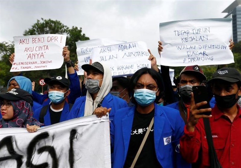 Thousands Join Protest against Indonesia Jobs Law