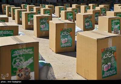 توزیع 1500 بسته معیشتی از محل موقوفه مسجد نصیرالملک