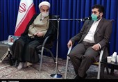 رئیس شورای عالی استانها در سنندج : 50 درصد امور کشور از طریق شوراها، شهرداری و دهیاریها اداره میشود