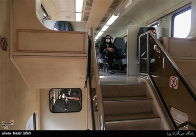 در حاشیه بازدید رییس سازمان مدیریت و برنامه ریزی استان تهران از مترو