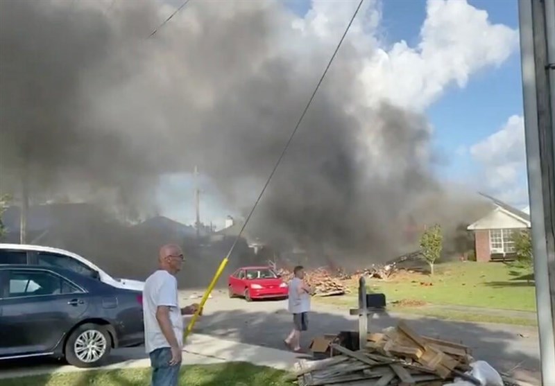 At Least 2 Killed after Plane Crashes into Mississippi Home