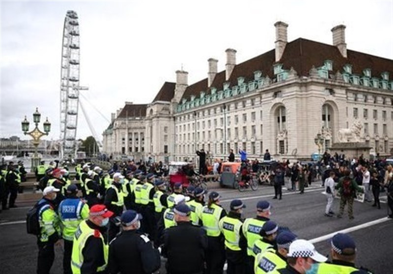 اعتراضات گسترده به محدودیت‌های کرونایی در لندن