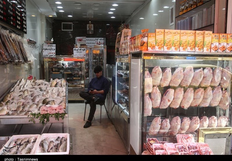 اختصاص 10 درصد مرغ‌ کشتارگاه‌ها به صنف مرغ‌فروشان/استاندار گلستان: مشکل را برطرف می‌کنیم