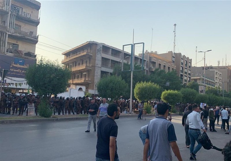 عراق|استقرار نیروهای امنیتی در نزدیک سفارت فرانسه همزمان با آغاز تظاهرات مردمی