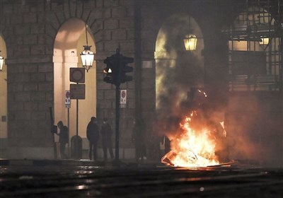  خشونت و آشوب در جریان اعتراضات ضد محدودیت‌ها در شهرهای ایتالیا 