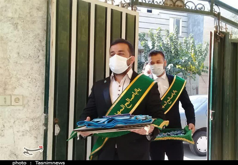 خادمان مسجد جمکران در بیمارستان شهدای پاکدشت حضور یافتند + تصویر