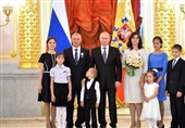 روسیه برای تولد فرزند سوم یک خانه به پدر و مادرها هدیه می‌هد!