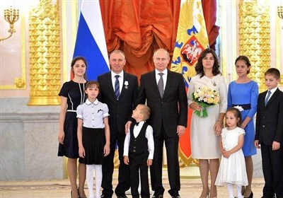  روسیه برای تولد فرزند سوم یک خانه به پدر و مادرها هدیه می‌دهد! 
