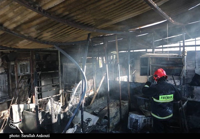 7 انبار سازمان اموال تمکیلی در ارومیه طعمه حریق شد / شعله‌های آتش مهار شده است