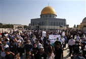 نمازگزاران فلسطینی اهانت به مقدسات اسلام در فرانسه را محکوم کردند
