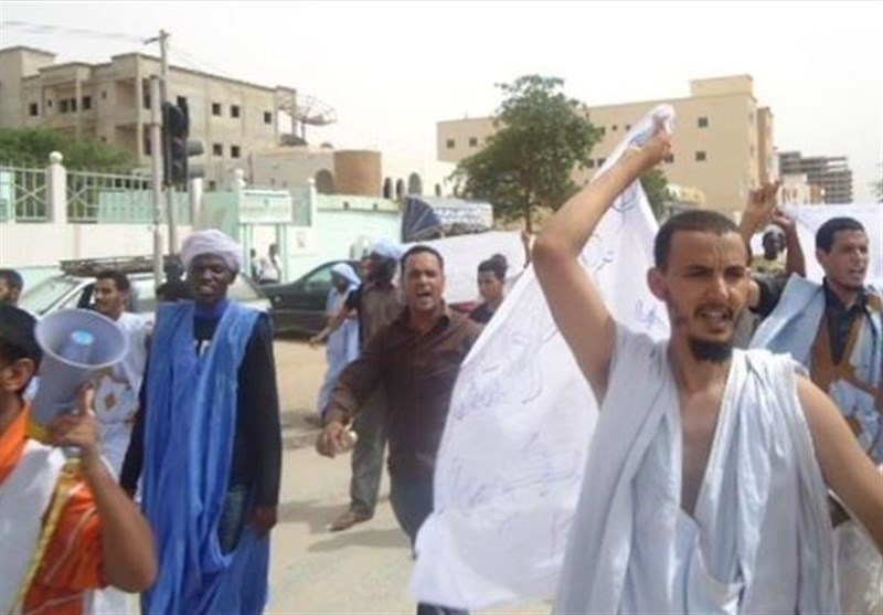 مردم موریتانی خواستار بسته شدن سفارت فرانسه و اخراج سفیر فرانسوی شدند