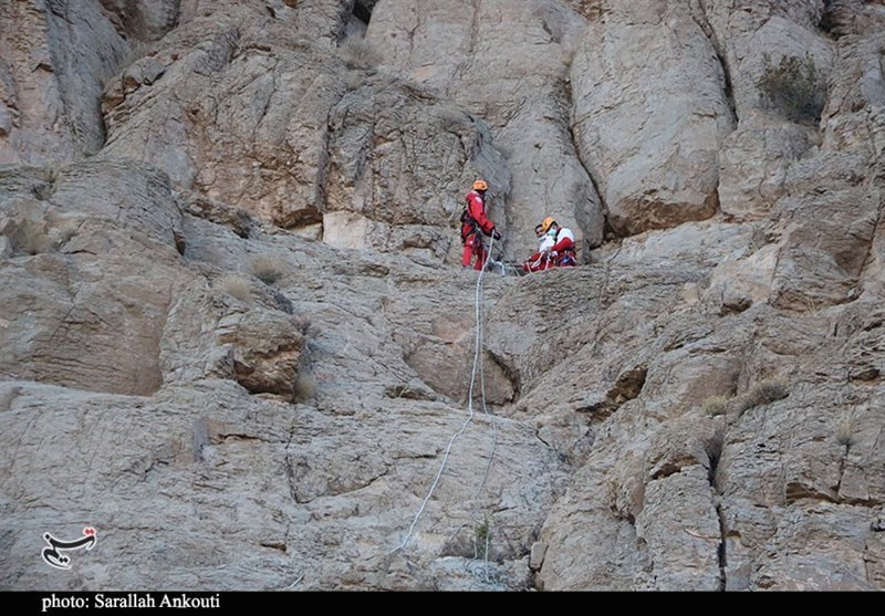 نجات جان زن کوهنورد تهرانی پس از 14 ساعت تلاش نجاتگران