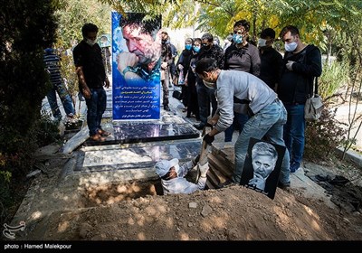 مراسم خاکسپاری زنده‌یاد احمد نصیرپور عکاس پیشکسوت مطبوعات در قطعه هنرمندان بهشت زهرا(س)