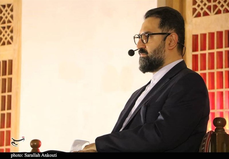 کرمان| معاون وزیر ارشاد اسلامی: جشنواره ‌های ارزشمند ملی براساس تقویم هنری برگزار می‌شوند