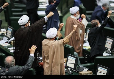 شعار مرگ بر آمریکا در جلسه علنی مجلس شورای اسلامی