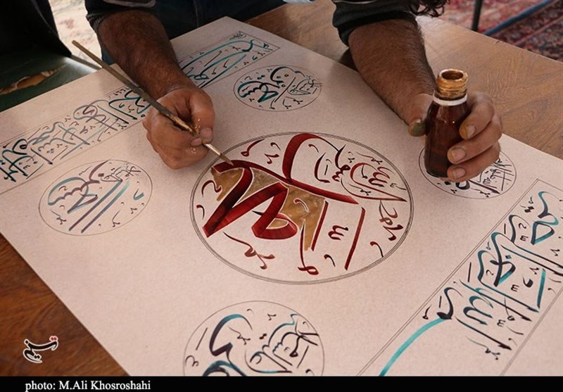 گزارش ویدئویی| ورکشاپ ‌هنرمندان خطاط کرمانی در واکنش به ‌هتک حرمت پیامبر اکرم(ص) ‌برگزار شد