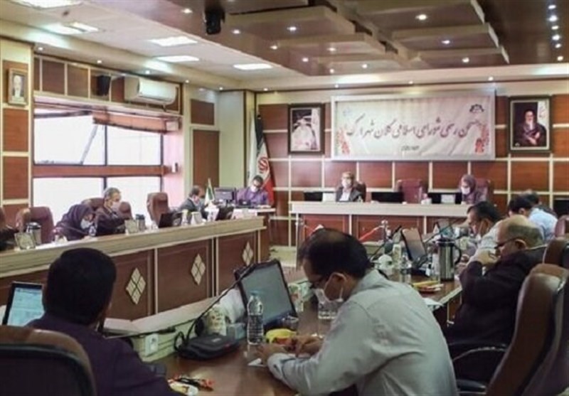 شورای شهر اراک به جای حاشیه‌سازی و عوام فریبی برای حل مشکلات مردم اقدام کند