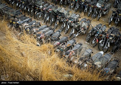 رسوب چند ساله موتورسیکلت‌ها در پارکینگ‌های تهران