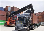 کامیون‌های بدون بارنامه مجاز اجازه خروج از گمرک قزوین را ندارند