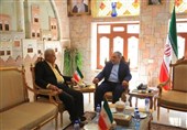 Yemeni Officials Meet Iran’s New Envoy in Sana’a
