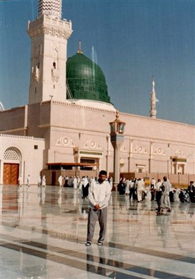  شهید حاج حسن تهرانی مقدم در مسجد النبی