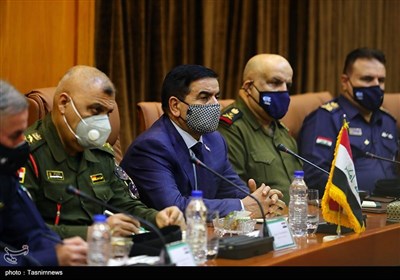 جمعه عناد سعدون وزیر دفاع جمهوری عراق